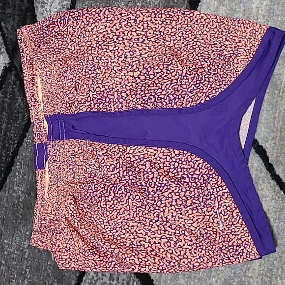 NIKE DRI-FIT EMBROIDERED SWOOSH LOGO MESH LINED ATHLETIC RUNNING SHORTS - Picture 9 of 12